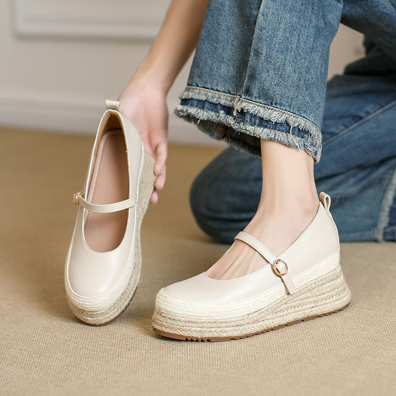 Espadrille Slip On - XMWRLW 2026 Sapatos Femininos de Salto